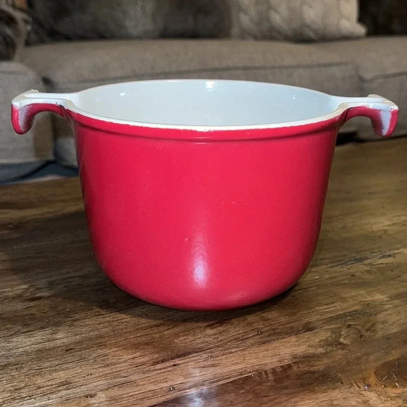 Vintage Red French Le Creuset Cast Iron Enamel Pot Kitchen Cookware L64 - Picture 1 of 10